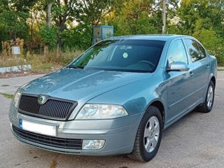 Skoda Octavia foto 1