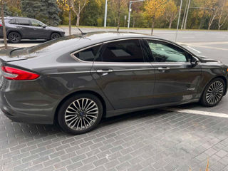 Ford Fusion foto 4