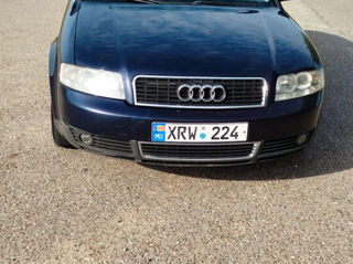 Audi A4 foto 1