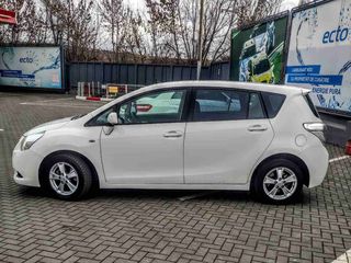 Toyota Verso foto 8