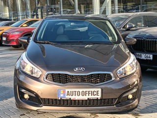 KIA Ceed foto 2