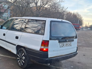 Opel Astra foto 4