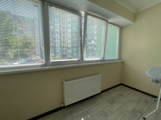 Apartament cu 2 camere, 75 m², Poșta Veche, Chișinău foto 11