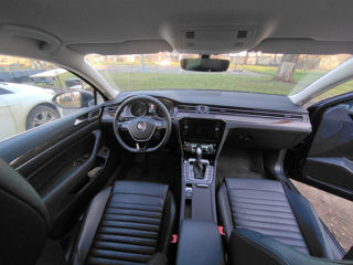 Volkswagen Passat foto 3