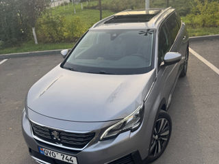 Peugeot 5008 foto 2