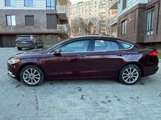 Ford Fusion foto 8