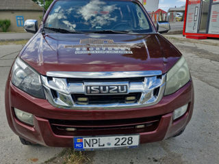 Isuzu D-Max фото 0