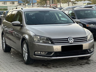 Volkswagen Passat foto 4