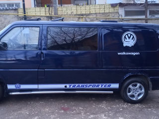 Volkswagen Caravelle foto 4