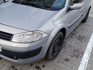 Renault Megane foto 2