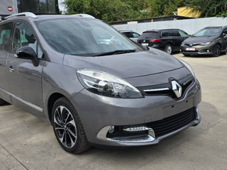 Renault Grand Scenic foto 2