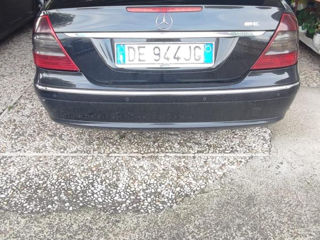 Dezmembrez Mercedes E211 Restaling 3.2 diesel V6 OM 642 foto 2