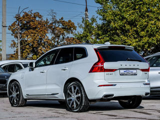 Volvo XC60 foto 2