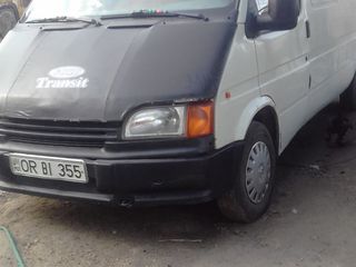 Ford Transit foto 2