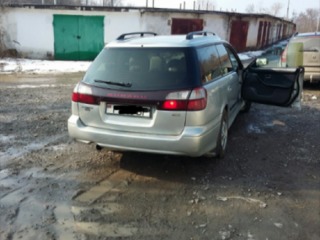 Subaru Legacy foto 3