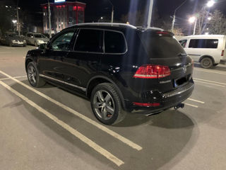 Volkswagen Touareg foto 2