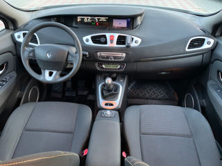 Renault Grand Scenic foto 8