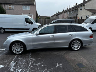 Mercedes E-Class Wagon foto 6