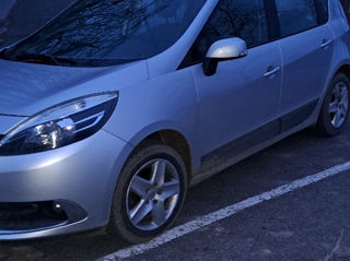 Renault Scenic foto 2