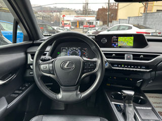 Lexus UX foto 11