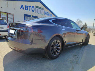 Tesla Model S foto 4