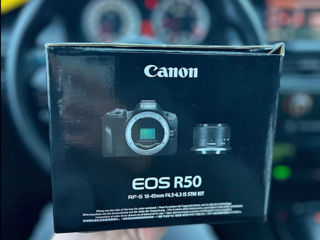 Canon EOS r50 foto 2