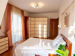 Apartament cu 2 camere, 127 m², Centru, Chișinău foto 2