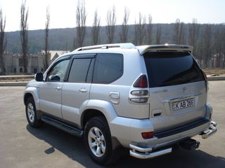 Toyota Land Cruiser Prado фото 1