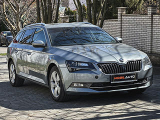 Skoda Superb фото 2