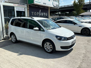 Volkswagen Touran foto 3