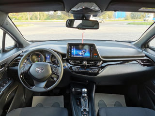 Toyota C-HR foto 7