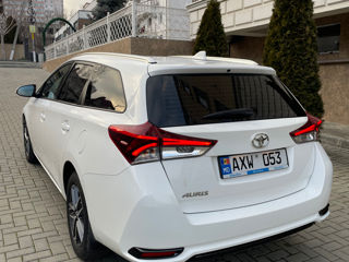 Toyota Auris foto 5