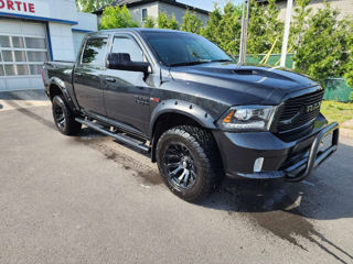 Dodge Ram foto 2