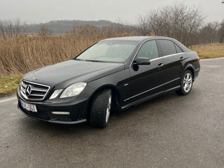 Mercedes E-Class foto 2