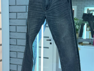 Blugi Guess foto 2