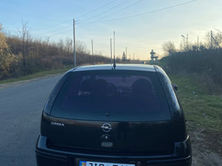 Opel Corsa foto 2