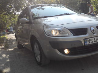 Renault Grand Scenic foto 1