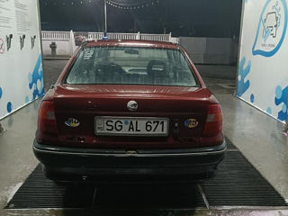 Opel Astra foto 1