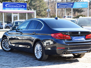 BMW 5 Series foto 4