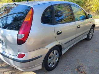 Nissan Almera Tino foto 4