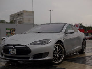 Tesla Model S foto 3