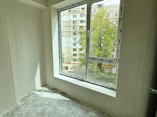 Apartament cu 2 camere, 64 m², Botanica, Chișinău foto 10