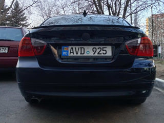 BMW 3 Series foto 4