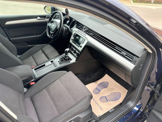 Volkswagen Passat foto 6