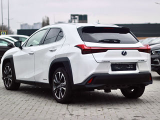 Lexus UX foto 7