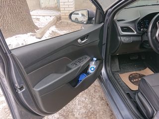 Hyundai Accent foto 5