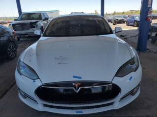 Tesla Model S foto 3