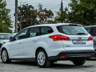 Ford Focus foto 2