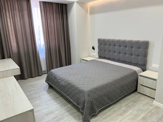 Apartament cu 2 camere, 70 m², Centru, Chișinău foto 3