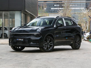 Lynk & Co 01 foto 1